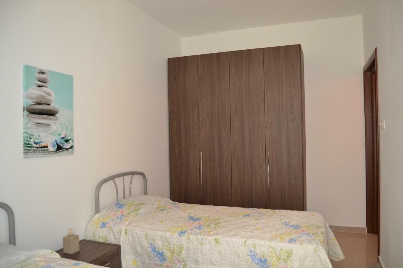 Mellieha Town Centre Bright & Spacious 3 Bedroom Apartment Esterno foto